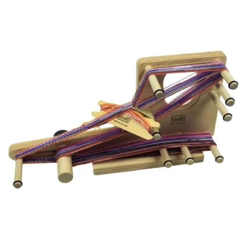 Ο μικρός αργαλειός ιμάντα (mini inkle loom) της Louët με στημόνι και σαΐτα
